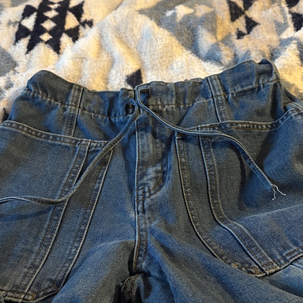 NWOT Barrel Jeans With Drawstring Waist - Picture 5 of 7